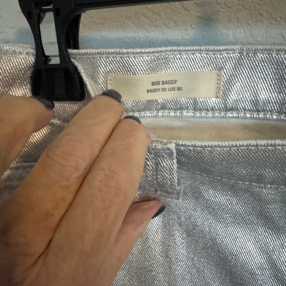 Universal thread high-rise, wide leg, silver metallic baggy jeans size. Size 8 - Picture 5 of 11